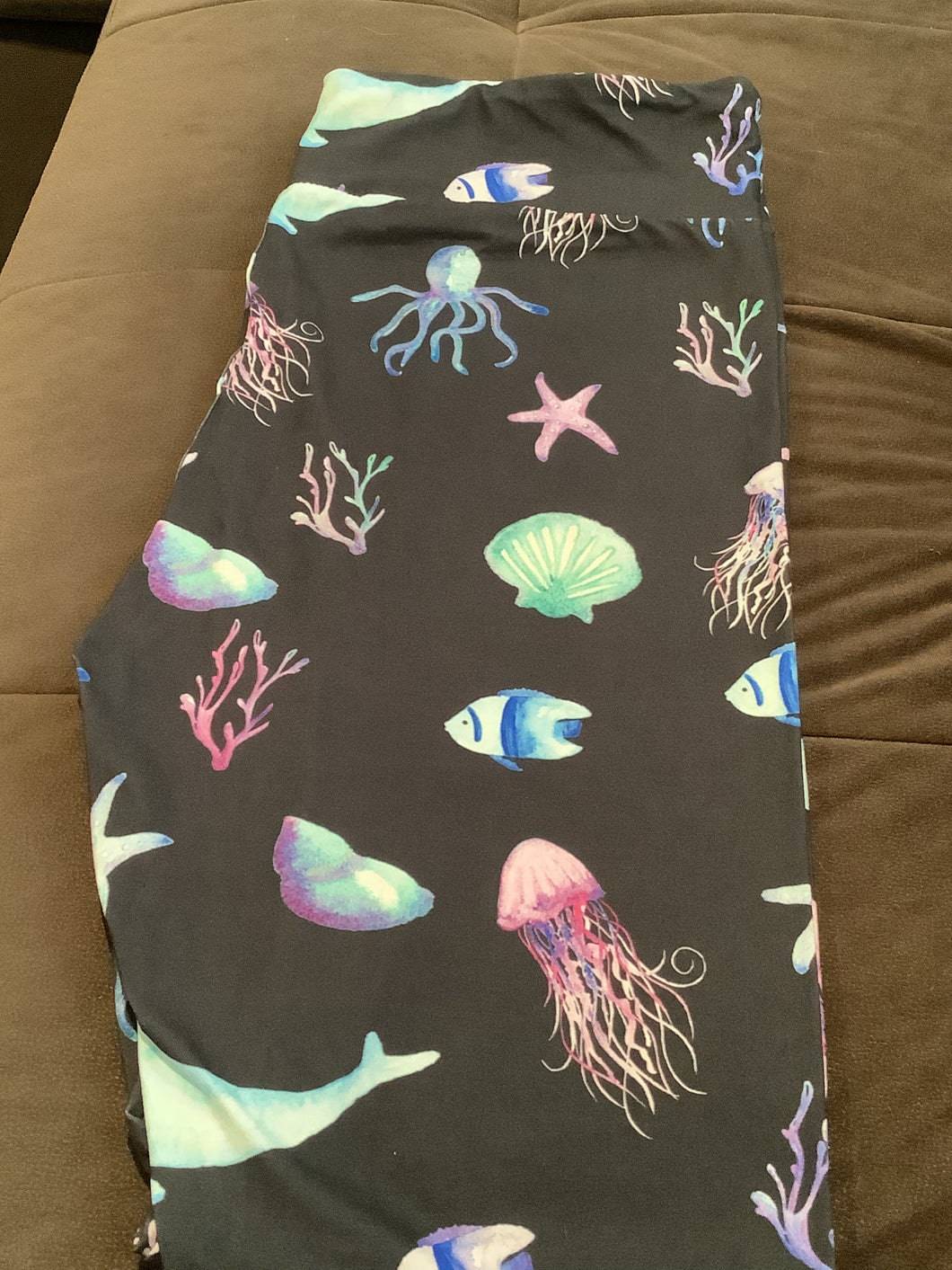 PS 17 Liquidation: Plus Size Custom Legging