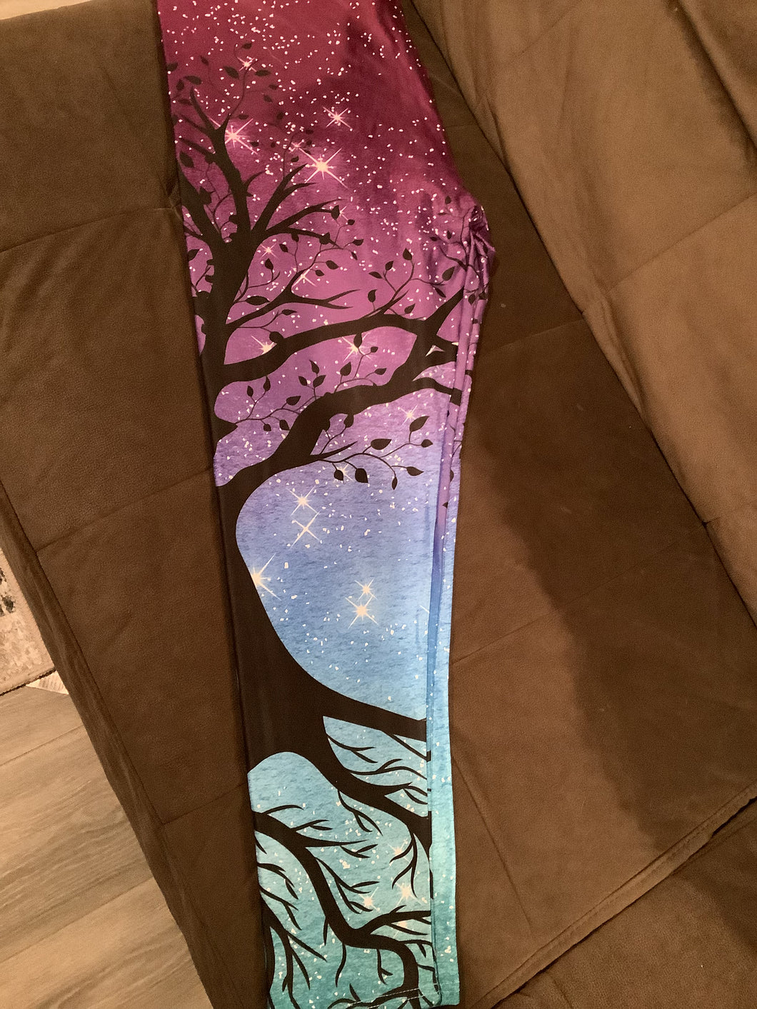 QN 04 Liquidation: Queen Size Custom Legging