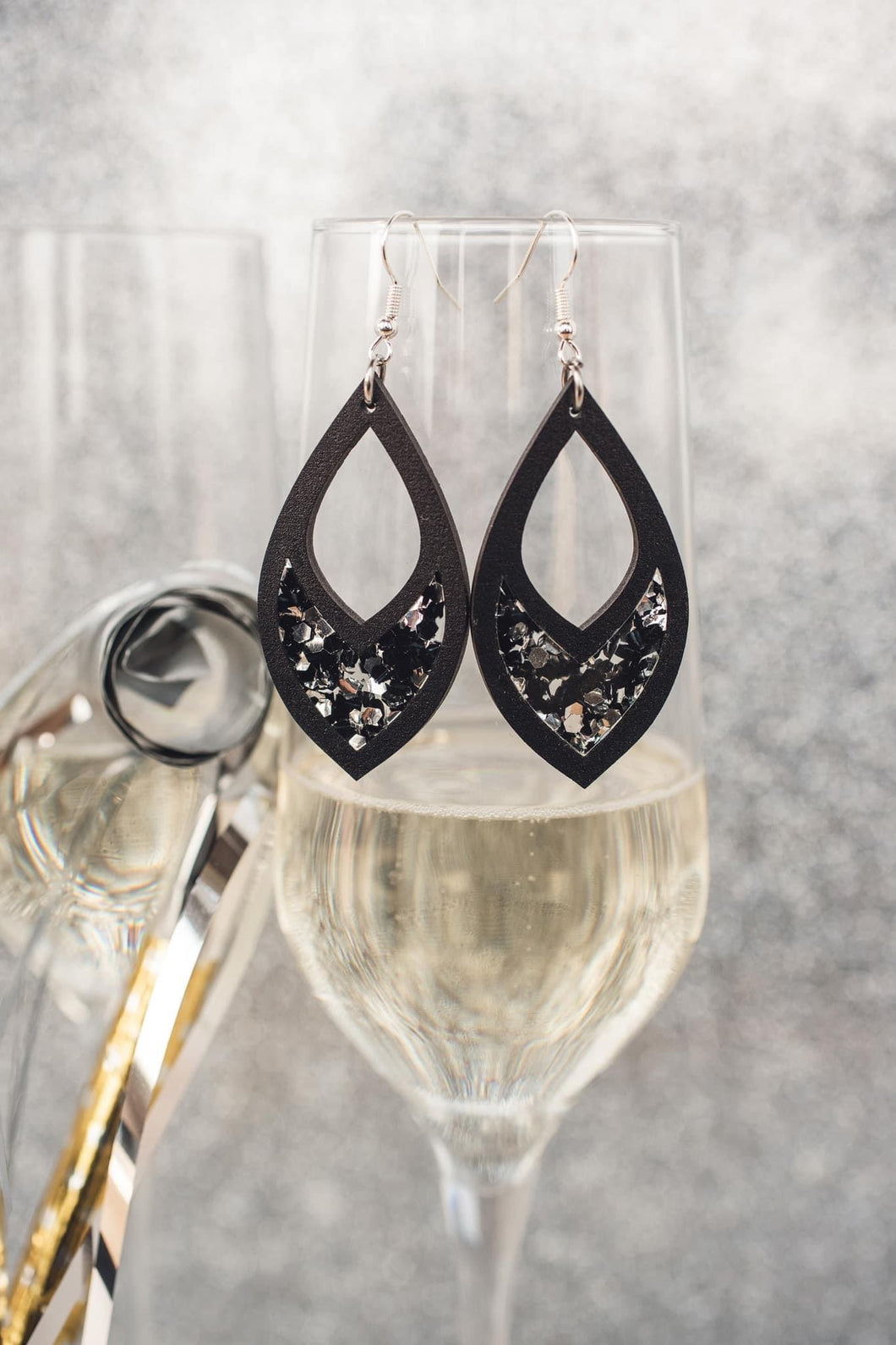 Black & Silver Chunky Glitter Cutout Inset Dangle Earrings*